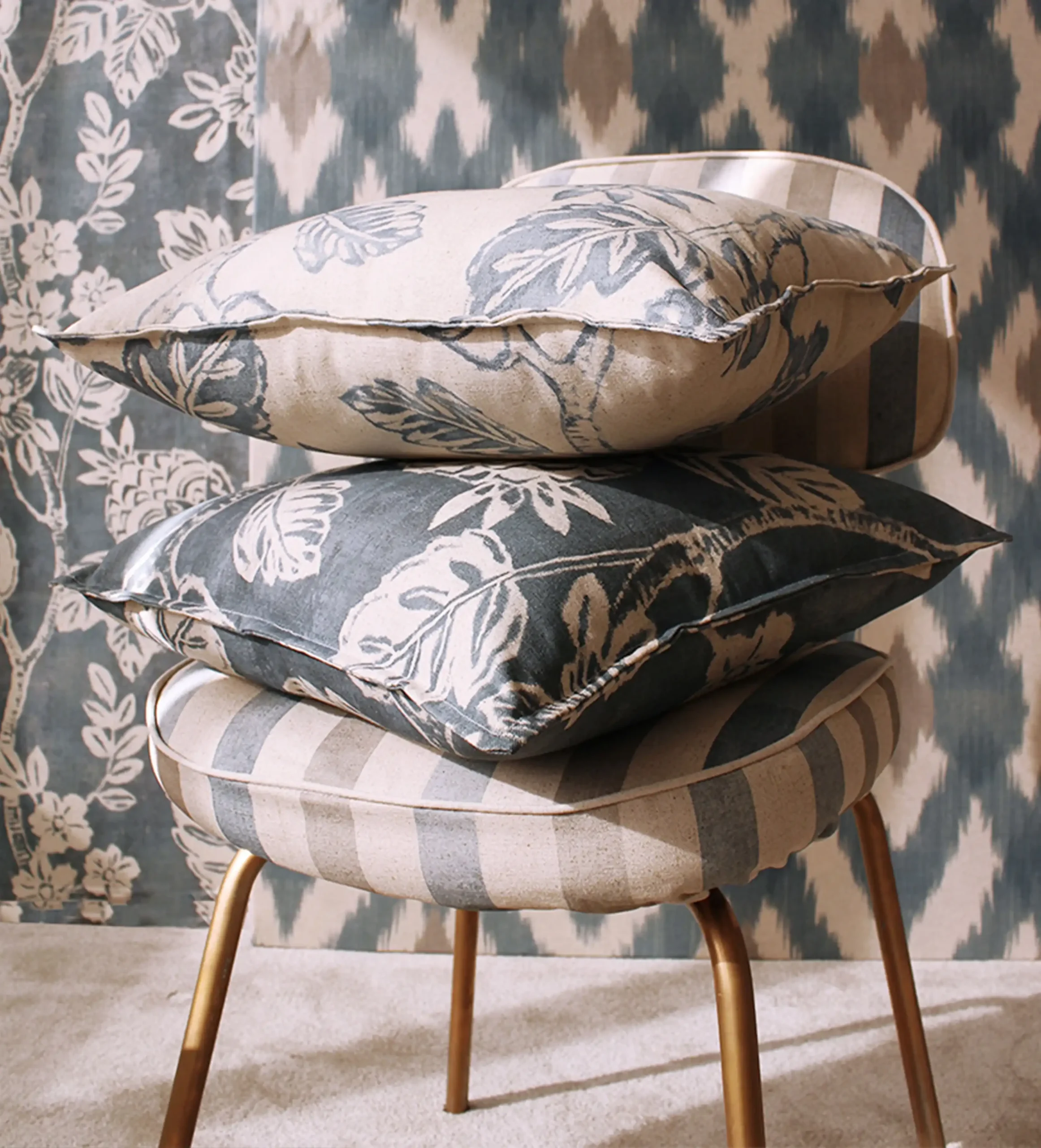 Segunda aplicacion de la coleccion Lino Esmerilado en composicion textil de estilo rustico refinado.